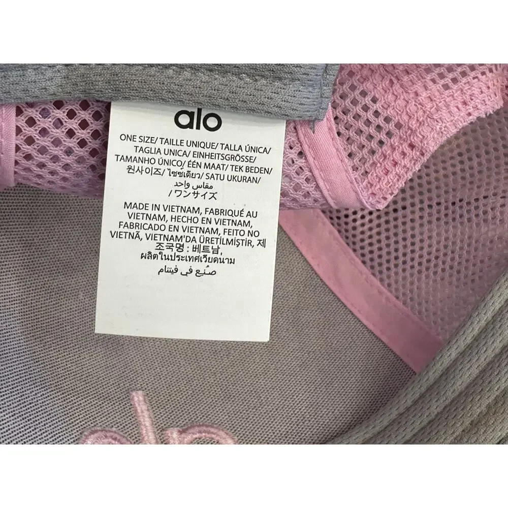 ALO Yoga NWT District Trucker Hat Candy Heart Pink Logo Baseball Cap One Size